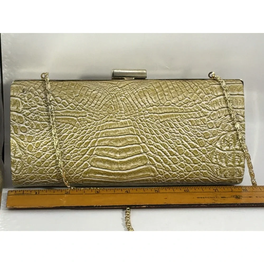 Bijoux Turner Alligator/crocodile Look Gold With Goldtone Strap Evening Bag